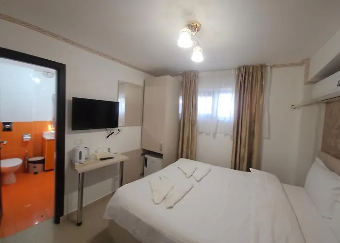 Marina 2 Готель