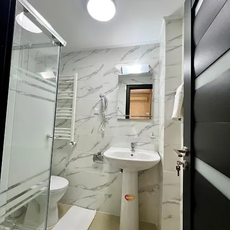 Marina 2 酒店 布加勒斯特